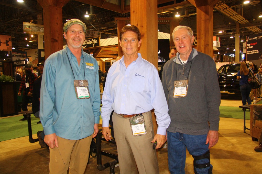 Inside Archery staff and family at Shot Show 2016